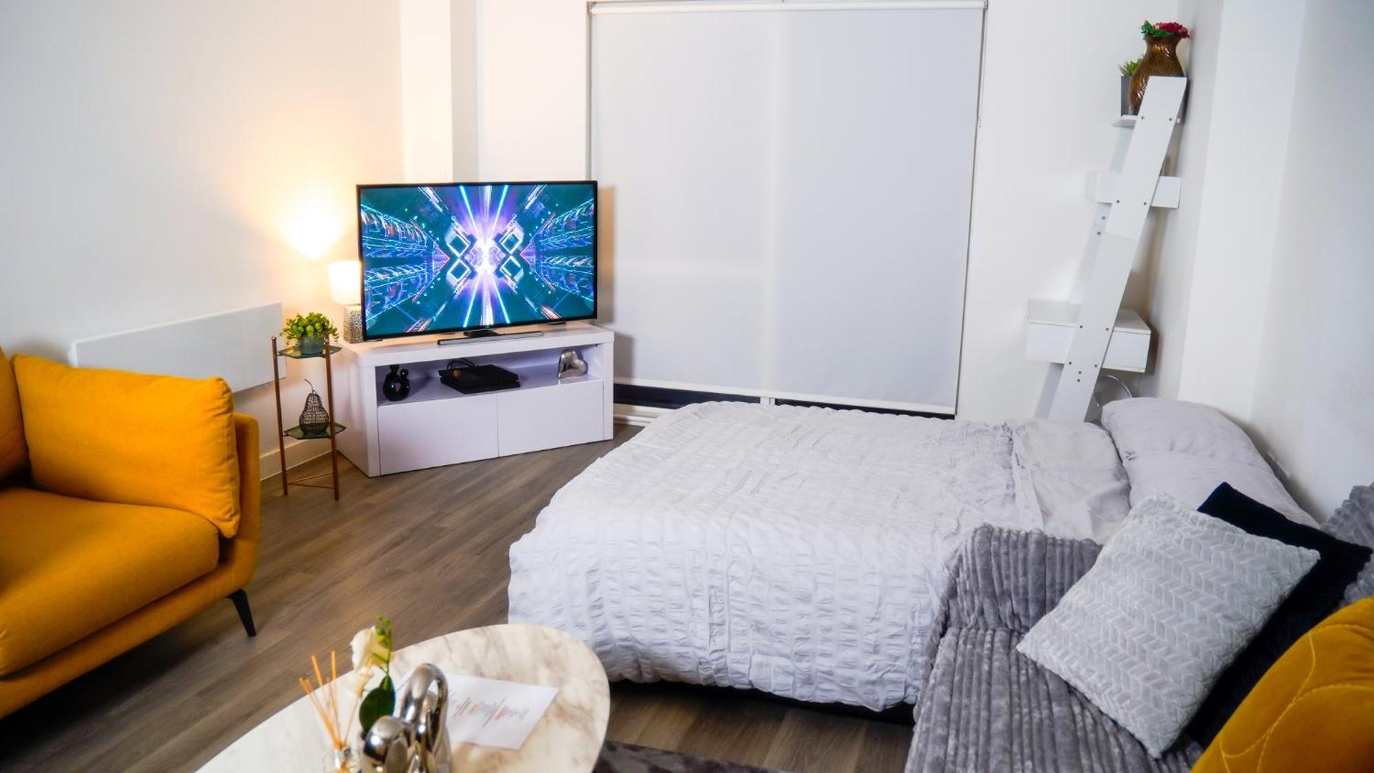 Manchester City Centre Apt With Balcony & Free Parking - Including Free 1-Hour Late Check-Out For Bookings On The 29Th 31St May, Justeat Voucher For 2-Night Stays Minimum! Dış mekan fotoğraf